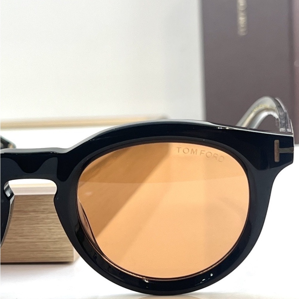 Tom Ford FT1325 Icon Round Classic Sunglasses - Picture 2 of 2
